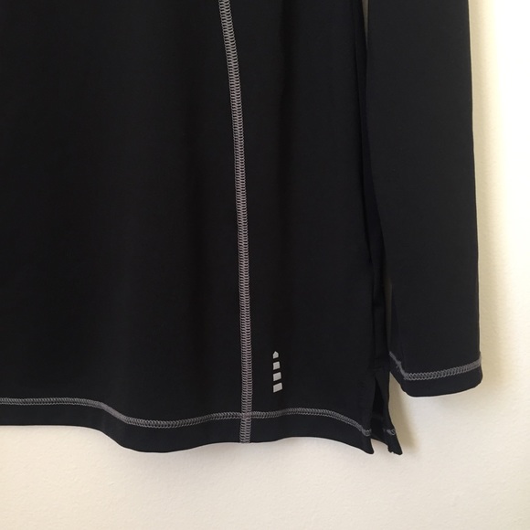 Lands’ End Long Sleeve Athletic Top EUC - Picture 3 of 6